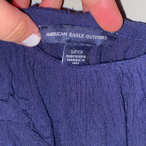 American Eagle off the shoulder shirt - Picture 3 of 3
